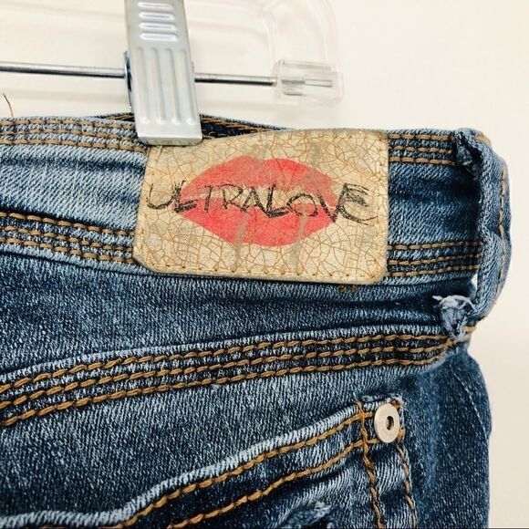 Set of TWO Size 7 Distressed Jean Shorts!! - Picture 8 of 14